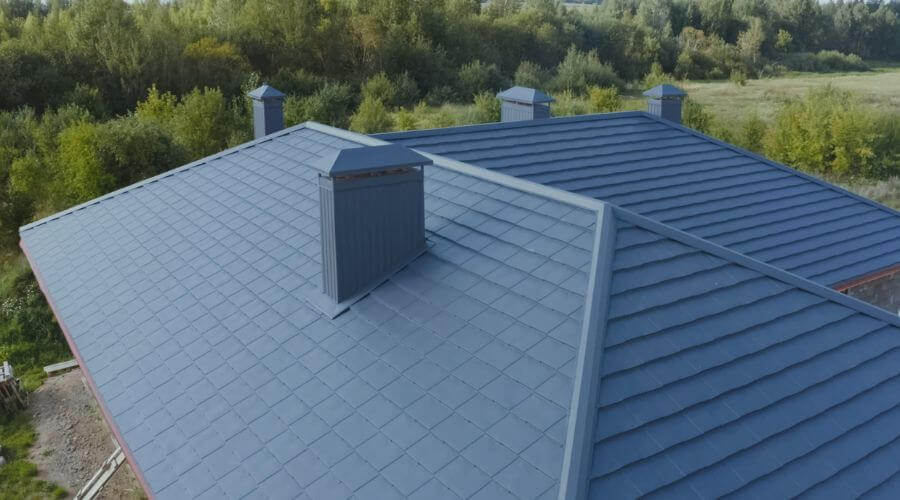 Professional gutter cleaning in Highland, IN